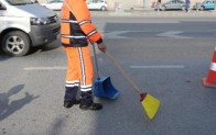 Kendisini belediye görevlisi diye tanıtıp hırsızlık yaptı