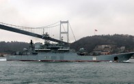 Rus savaş gemisi İstanbul Boğazı’ndan geçti