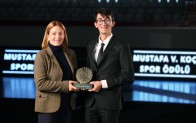 MİLLİ OKÇUMUZ METE GAZOZ VE A MİLLİ KADIN VOLEYBOL TAKIMIMIZ  MUSTAFA V. KOÇ SPOR ÖDÜLÜ’NÜN SAHİBİ OLDU!