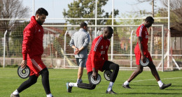Sivasspor güç depoluyor
