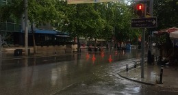 Kış geri mi geldi!? dedirtecek kuvvetli Yağışlar İstanbulluları şaşırttı.