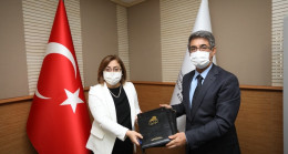 Şahin 3 önemli protokol imzaladı