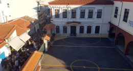 Yunanistan, Batı Trakya Türklerini asimile etmek için Türk okullarını kapatıyor