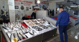 Balık fiyatlarının ateşi düşmedi