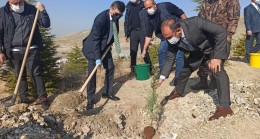 Malatya polisinden bin fidan
