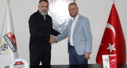 Manisaspor’da Ataman dönemi başladı