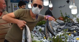 Sinop’ta palamut son demlerini yaşıyor