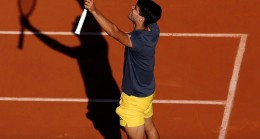 2024 Roland Garros: Tek Erkeklerde finalin adı Alcaraz-Zverev | Swiatek-Paolini Tek Kadınlar finali Cumartesi 16.00’da oynanacak