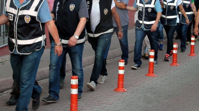 FETÖ’nün hücre evlerine operasyon: 34 gözaltı