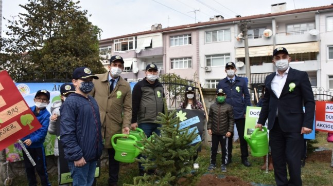 Erenler’de fidanlar toprakla buluştu