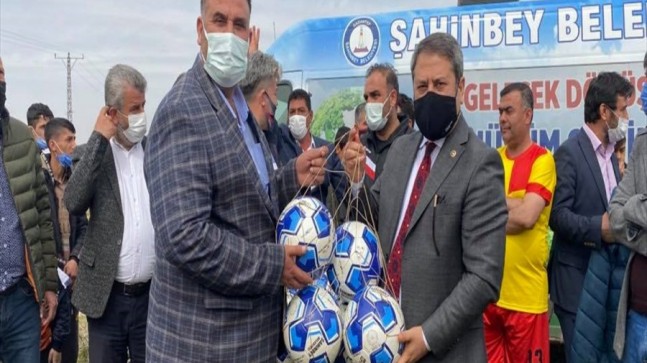 Milletvekili Şahin’den Futbol Takımlarına Destek