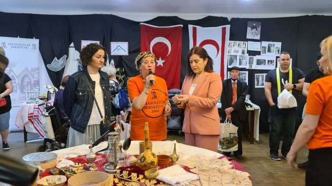 Limasollular Derneği UK kermesine yoğun ilgi