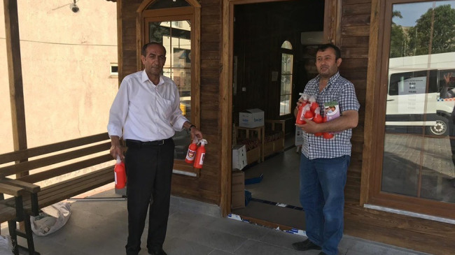 Darende’de taksicilere maske dağıtıldı