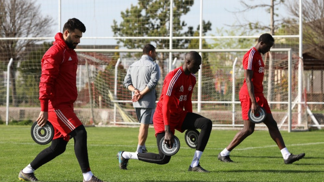 Sivasspor güç depoluyor