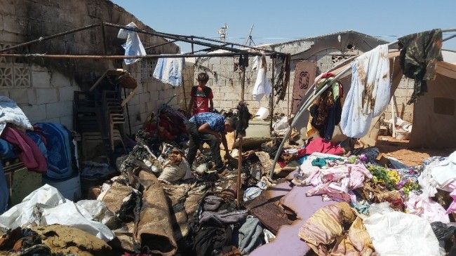 İdlib’te mülteci kampında yangın