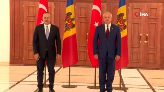Bakan Çavuşoğlu, Moldova Başbakanı Ion Chicu tarafından kabul edildi