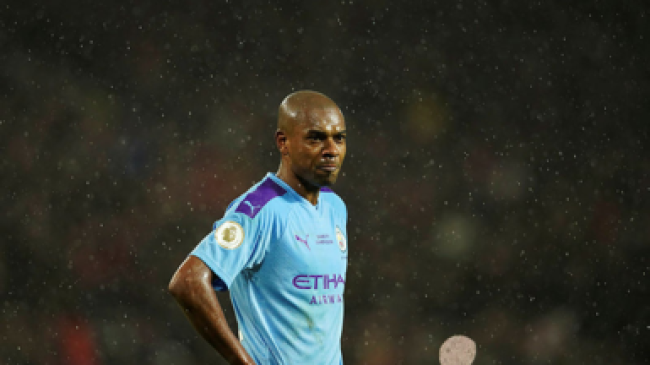 Galatasaray’ın Radarındaki Fernandinho’dan: Manchester City’de kalacağım kararı