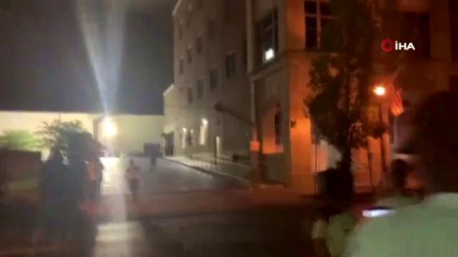 ABD’de polis bıçaklı saldırganı öldürünce protestolar başladı