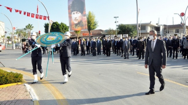 Atatürk, Tarsus’ta törenle anıldı