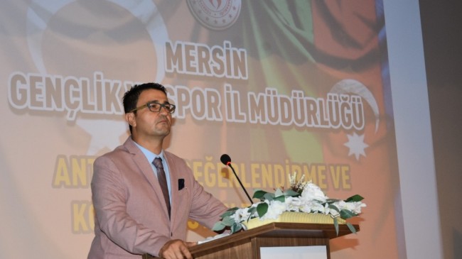 Demir, antrenörlerle bir araya geldi