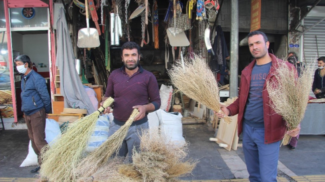 Kilis’te çalı süpürgesi satışı başladı