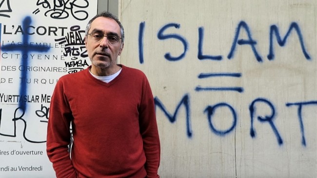 Paris’te Türk derneğine çirkin saldırı