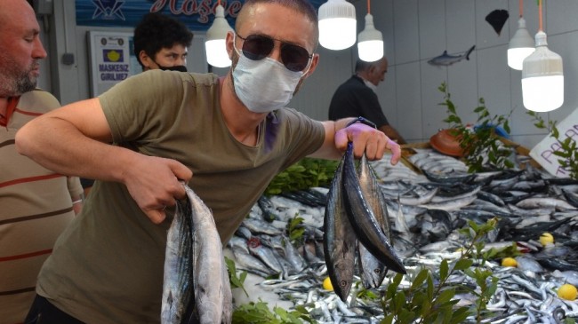 Sinop’ta palamut son demlerini yaşıyor
