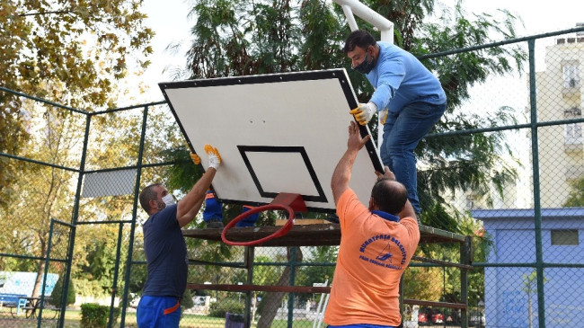 Spor sahalarında bakım çalışması