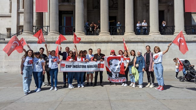 İngiltere’nin başkenti Londra’da 19 Mayıs Atatürk’ü Anma, Gençlik ve Spor Bayramı coşkusu