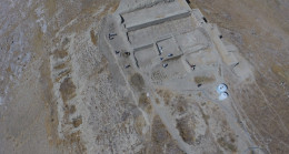 (Özel) Urartular’a ait 2 bin 750 yıllık tahıl ambarları koruma altına alınıyor