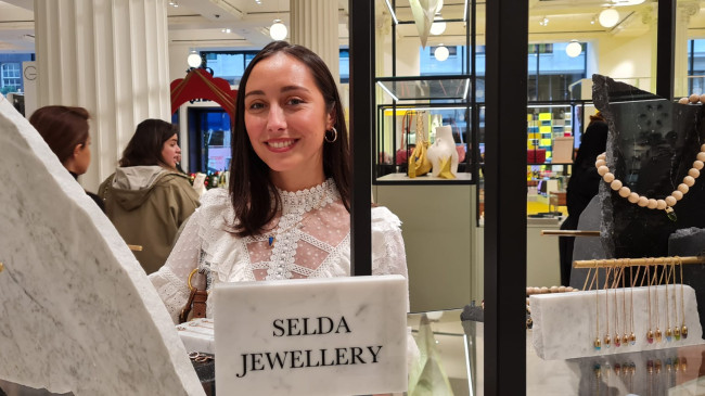 Özel haber: Türkiye’nin önde gelen mücevher tasarımcılarından Selda Akgül’ün mücevherleri göz kamaştırıyor