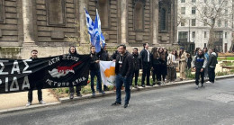 Londra’da KKTC Cumhurbaşkanı Ersin Tatar’a Rum’lardan saldırı girişimi