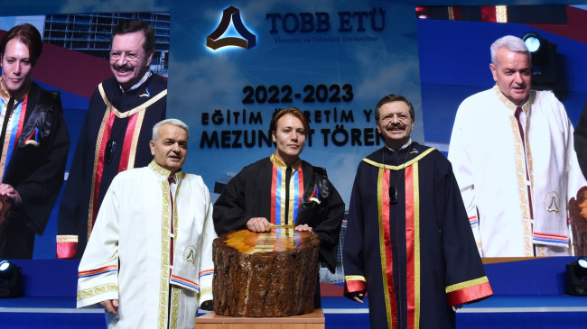 TOBB ETÜ’de mezuniyet heyecanı