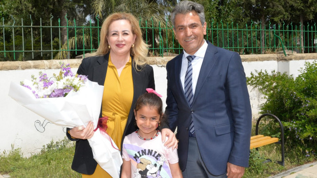 Cumhurbaşkanı Ersin Tatar’ın eşi Sibel Tatar, Dünya Çocuk Günü’nde çocuklarla buluştu