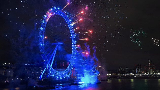 Londra’da Muhteşem Yeni Yıl Kutlamaları